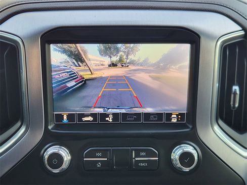 Used 2020 GMC Sierra 1500 SLT image 15