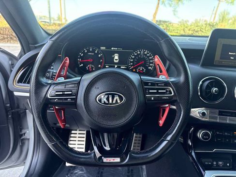 Used 2021 Kia Stinger GT2 RWD image 25