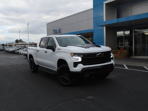 New 2026 Chevrolet Silverado 1500 LT Trail Boss w/ Convenience Package II image 2