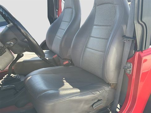 Used 1997 Jeep Wrangler SE image 15