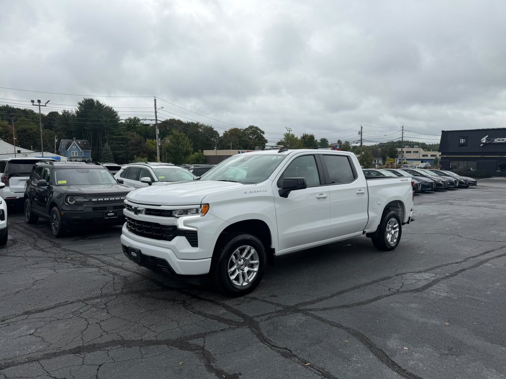 Used 2026 Chevrolet Silverado 1500 RST AWD/4WD image 1