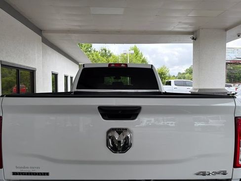 Used 2024 RAM 2500 Big Horn AWD/4WD image 28