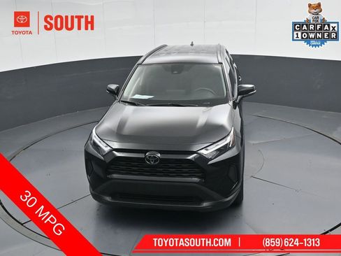 Used 2025 Toyota RAV4 XLE FWD image 48