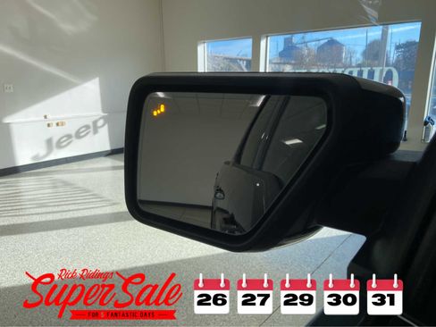 New 2025 Ford F150 Lariat w/ Equipment Group 502A High image 43