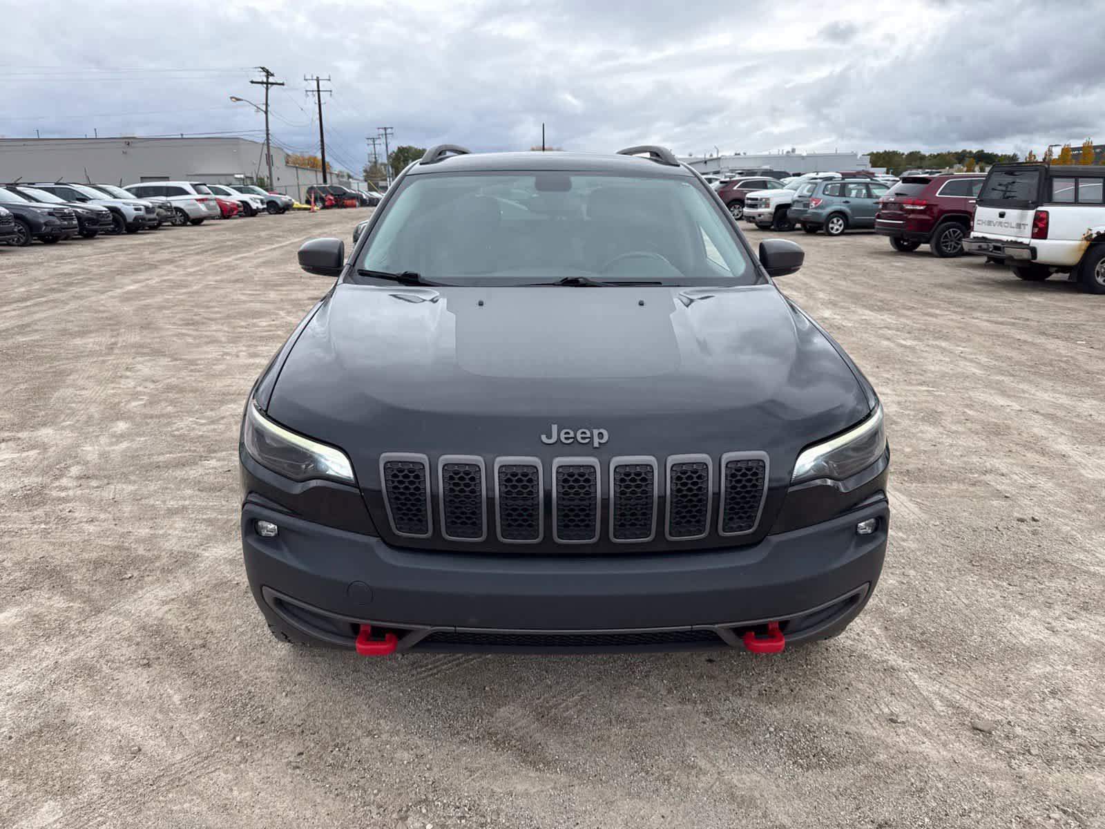 Used 2019 Jeep Cherokee Trailhawk w/ Cold Weather Group AWD/4WD image 10