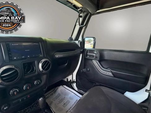Used 2014 Jeep Wrangler Sport AWD/4WD image 10