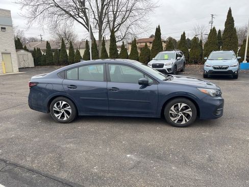 Used 2025 Subaru Legacy Premium w/ Popular Package #1A image 2