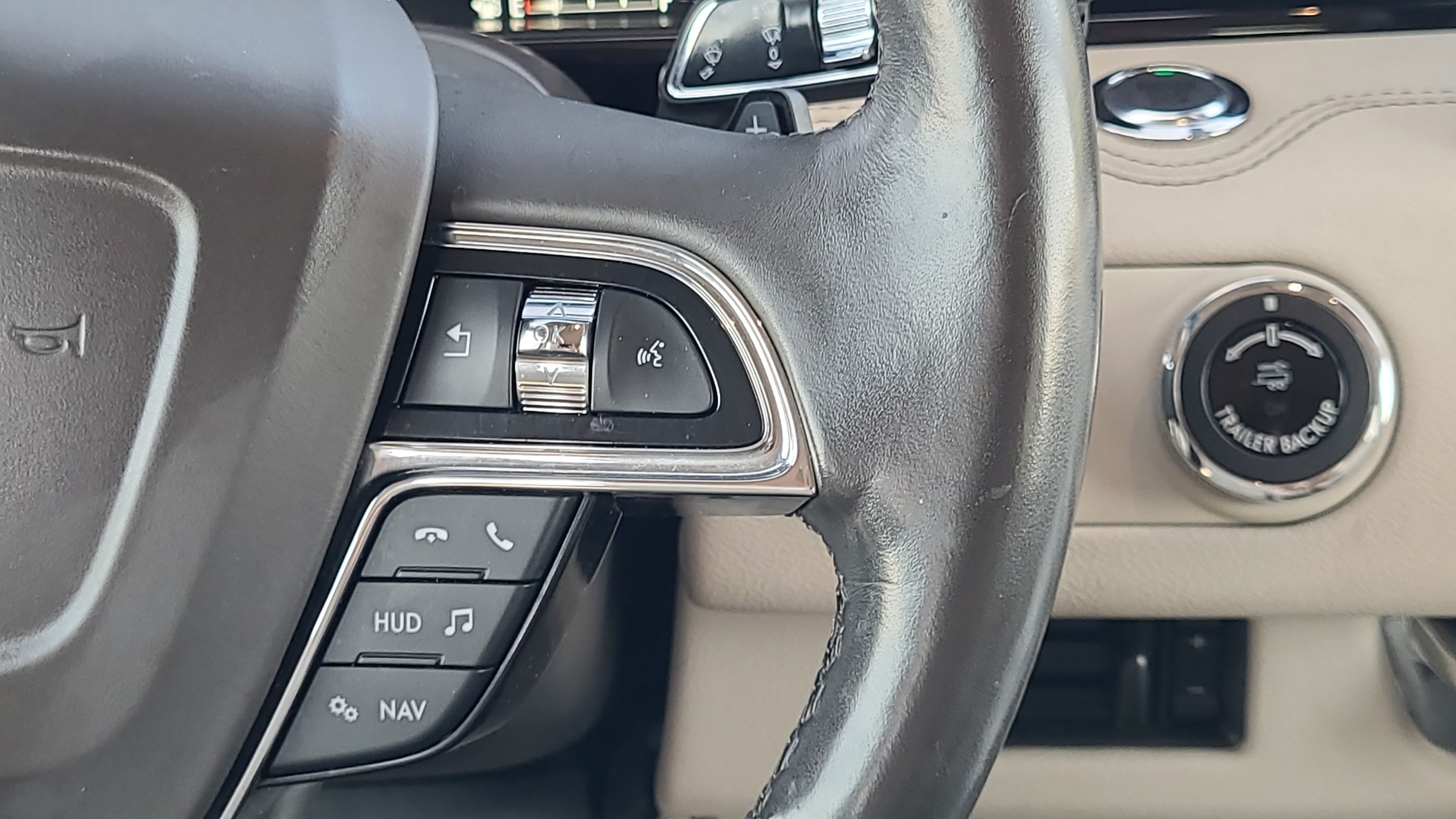 Used 2021 Lincoln Navigator L Reserve w/ Luxury Package AWD/4WD image 13