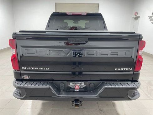 Used 2022 Chevrolet Silverado 1500 Custom image 5