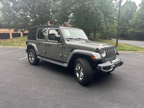 Used 2020 Jeep Wrangler Unlimited Sahara AWD/4WD image 3