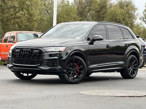 Used 2022 Audi Q7 3.0T Premium Plus w/ Premium Plus Package AWD/4WD image 2