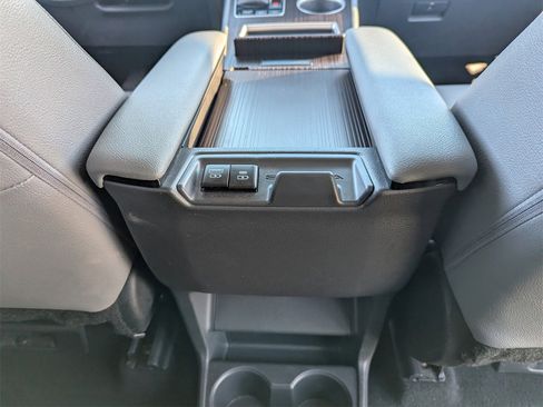 Used 2024 Toyota Sienna XLE image 16