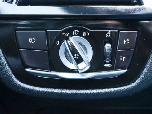 Used 2018 BMW 530i xDrive 530i xDrive image 31