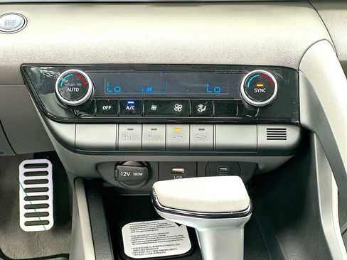 New 2026 Hyundai Elantra Sport FWD image 16