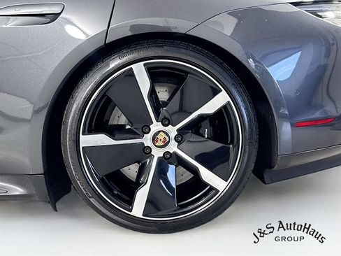 Used 2022 Porsche Taycan Turbo S w/ Premium Package AWD/4WD image 40