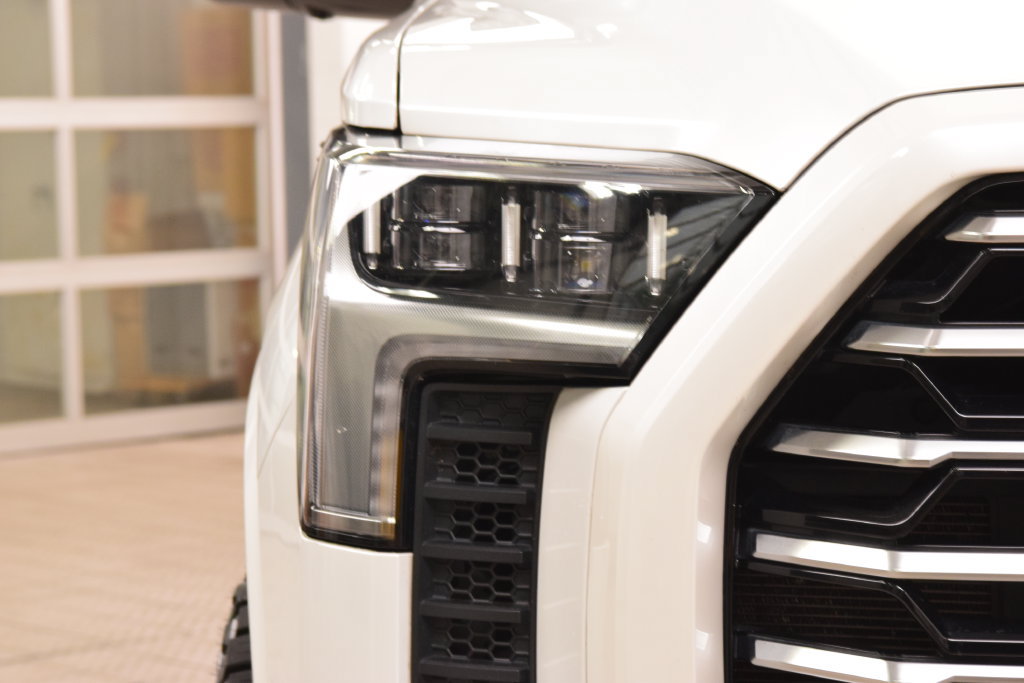 Used 2022 Toyota Tundra Capstone AWD/4WD image 11