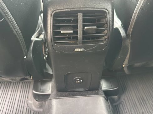 Used 2022 Ford Escape SEL image 29