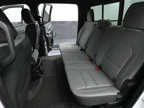 Used 2022 RAM 1500 Big Horn AWD/4WD image 42