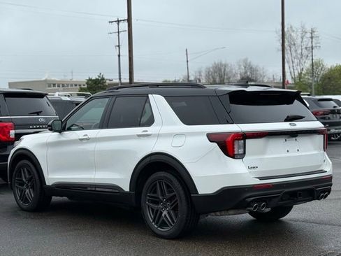 Used 2025 Ford Explorer ST AWD/4WD image 48