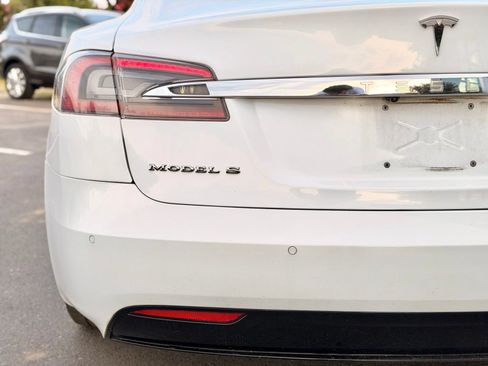 Used 2018 Tesla Model S AWD image 12