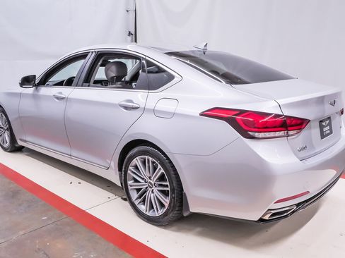 Used 2019 Genesis G80 3.8 image 8