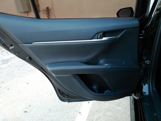 Used 2023 Toyota Camry XSE FWD image 16