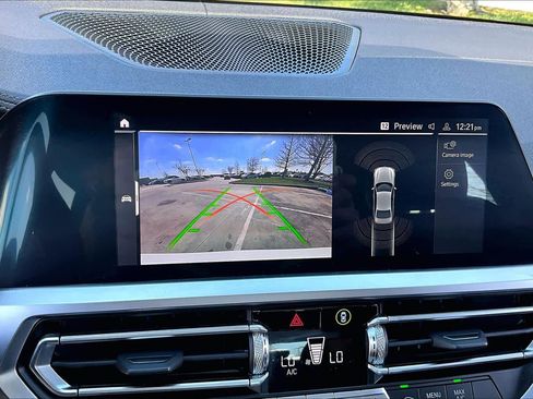 Used 2022 BMW 330i Sedan w/ M Sport Package image 24