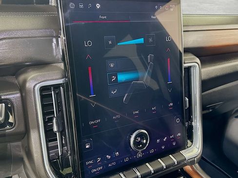 Certified 2025 GMC Yukon Denali AWD/4WD image 14