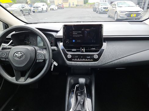 Used 2025 Toyota Corolla LE w/ Carpet Mat Package (TMS) image 10