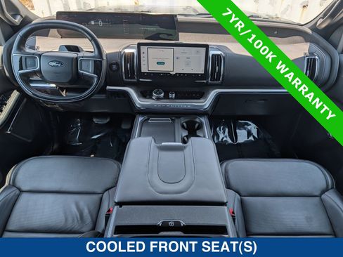 Used 2025 Ford Expedition Max Platinum w/ Stealth Appearance Package AWD/4WD image 20