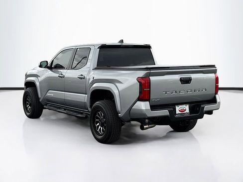 Used 2025 Toyota Tacoma SR5 image 7