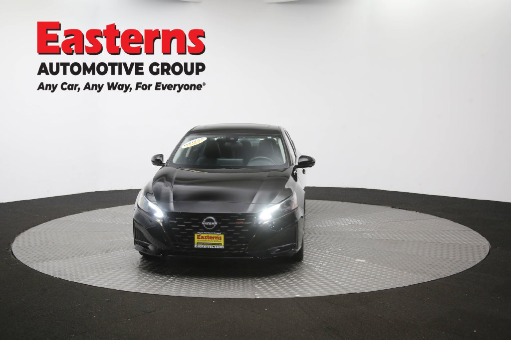 Used 2023 Nissan Altima 2.0 SR FWD image 57
