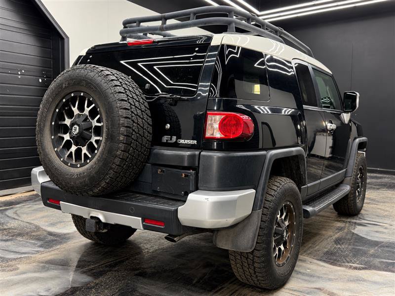 Used 2010 Toyota FJ Cruiser 4WD w/ Upgrade Pkg 2 image 6