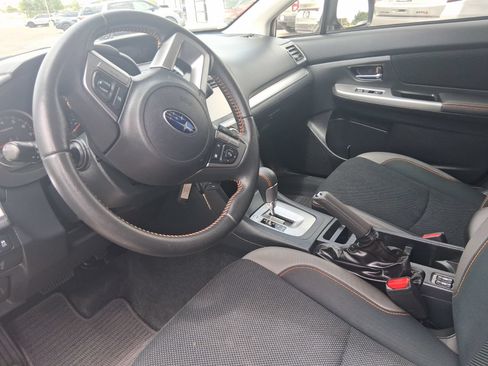 Used 2017 Subaru Crosstrek 2.0i Premium AWD/4WD image 10