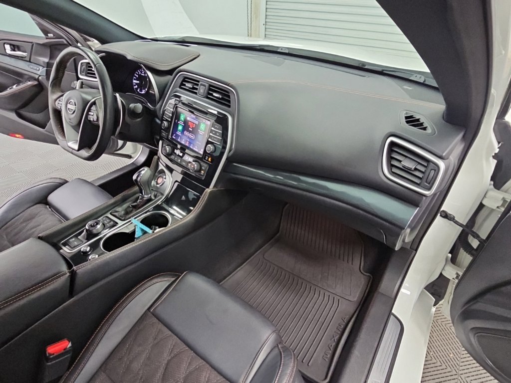 Used 2023 Nissan Maxima SR w/ Sport Mat Group FWD image 39