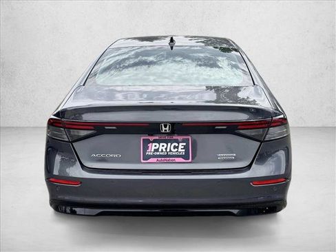 Used 2025 Honda Accord Touring image 6