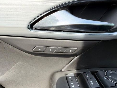 New 2026 Buick Envision Avenir image 19