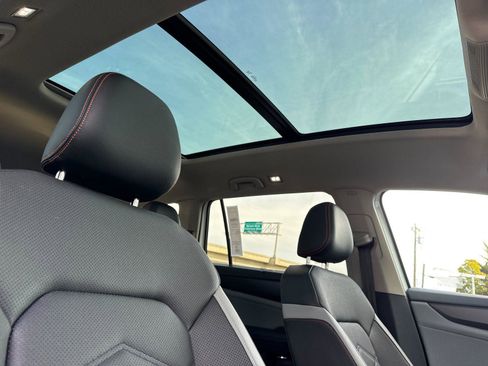 Used 2025 Volkswagen Atlas Peak Edition SE image 16