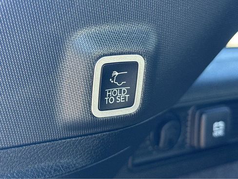 Used 2023 Jeep Grand Cherokee Overland w/ Rear Seat Video Group I image 41