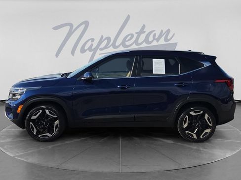 Used 2024 Kia Seltos SX w/ SX Sunroof Package AWD/4WD image 4
