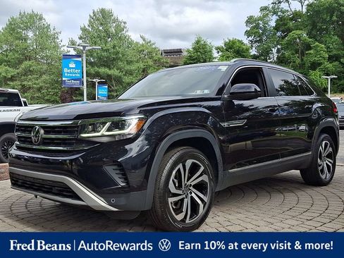 Certified 2022 Volkswagen Atlas Cross Sport SEL AWD/4WD image 3