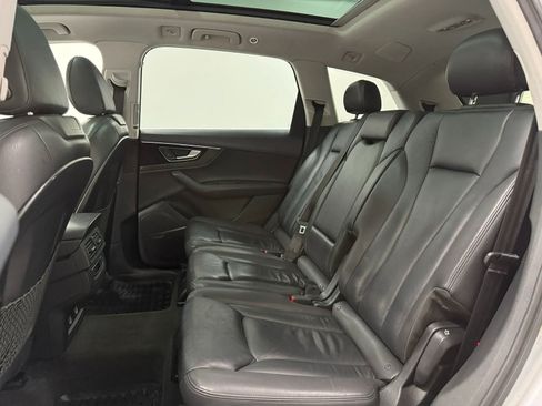 Used 2018 Audi Q7 3.0T Premium Plus w/ Premium Plus Package AWD/4WD image 15