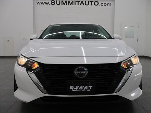 Used 2024 Nissan Sentra SV FWD image 19