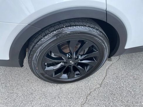 Used 2020 Kia Sorento EX FWD image 16