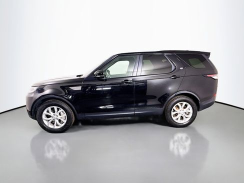 Used 2020 Land Rover Discovery SE image 6