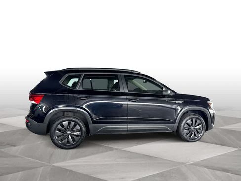 Certified 2024 Volkswagen Taos S FWD image 9
