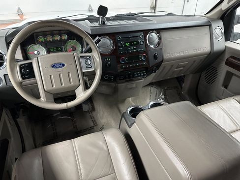 Used 2008 Ford F550 Lariat image 14