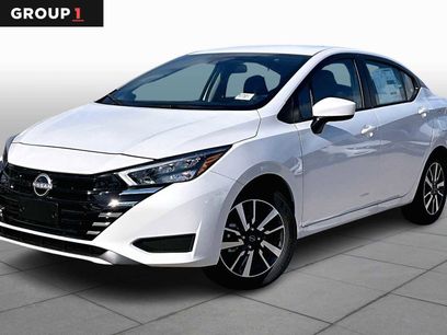 New 2025 Nissan Versa SV w/ Trunk Package