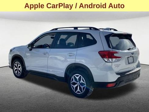 Certified 2023 Subaru Forester Premium image 8