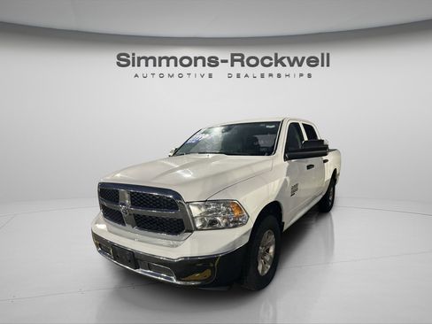 Used 2023 RAM 1500 Classic SLT w/ Trailer & Traction Group image 5